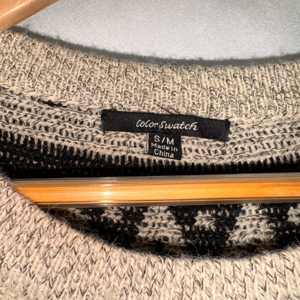 Color Swatch Poncho Sz S/M Black and Beige Geometric Print Sweater - Picture 4 of 5